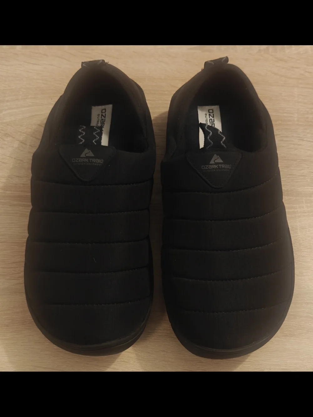 OZARK TRAIL Men's Puffer Shoes SZ 7 Loafer/Slipper Black Memory Foam